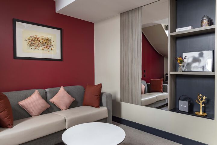 Room 43 of 86