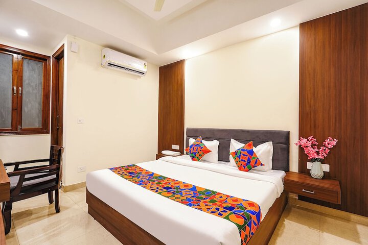 Room 15 of 35