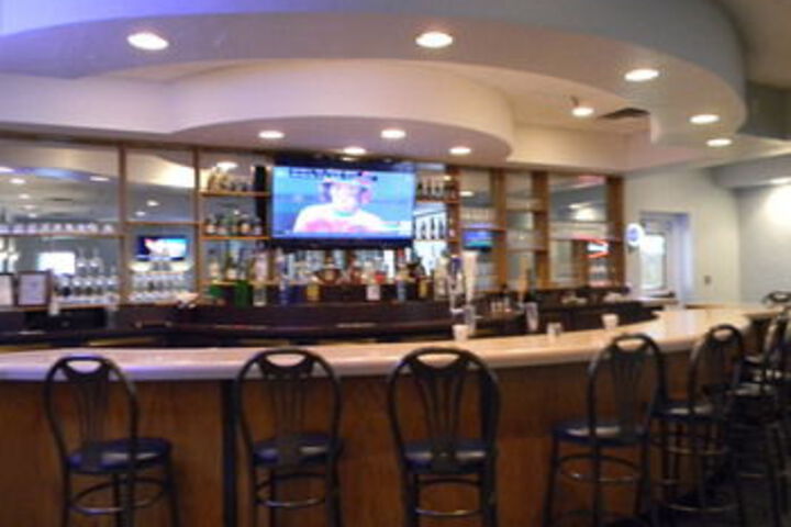 Lounge 54 of 54