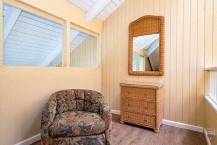 Room 13 of 120