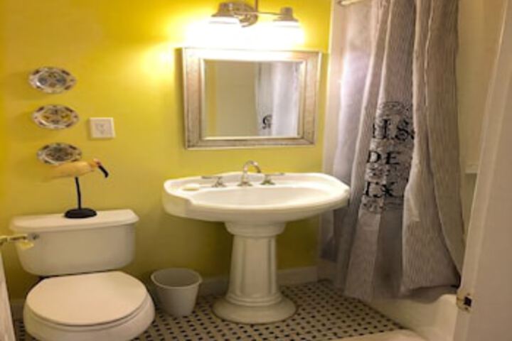 Room 6 of 59