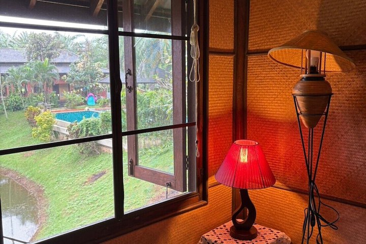 Room 25 of 77
