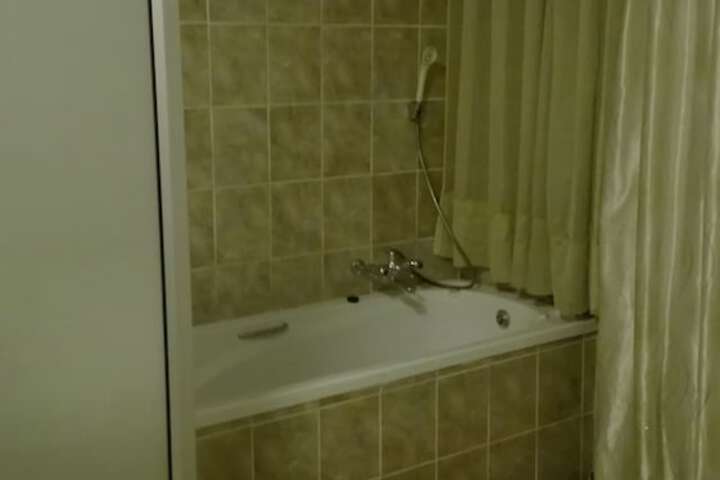 Room 19 of 46