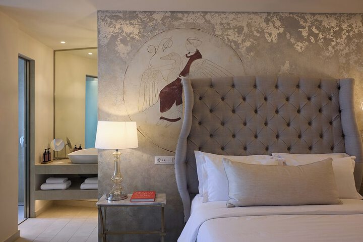 Room 16 of 115