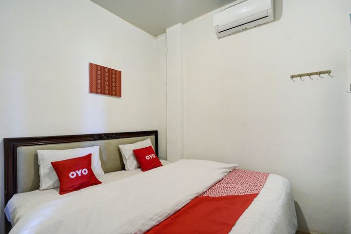 Room 10 of 35