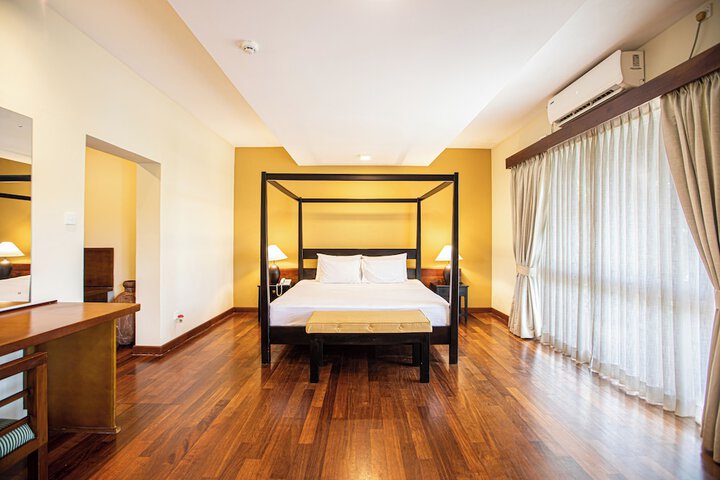 Room 9 of 70
