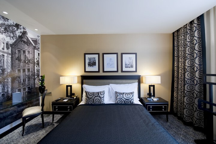 Room 10 of 54