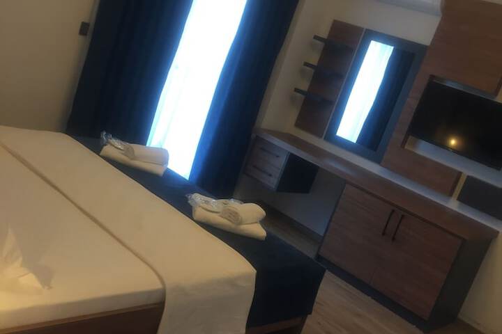 Room 10 of 45