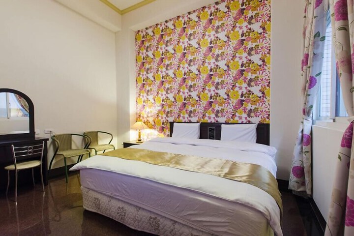 Room 13 of 29