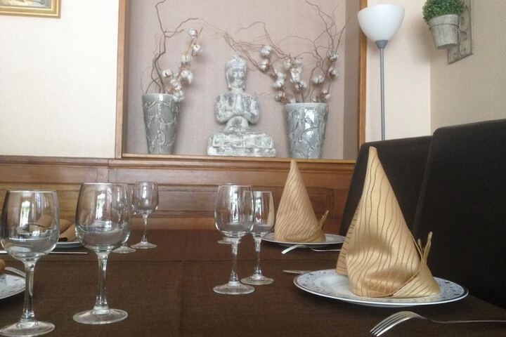 Dining 26 of 32