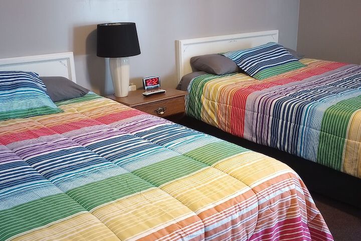 Room 7 of 18