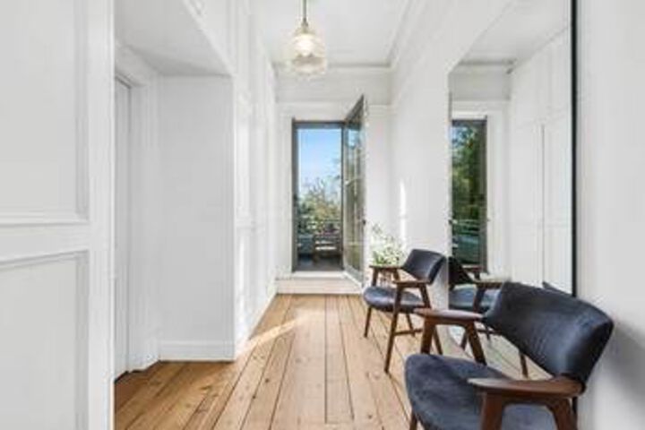 Ballroom/Hall 29 of 41