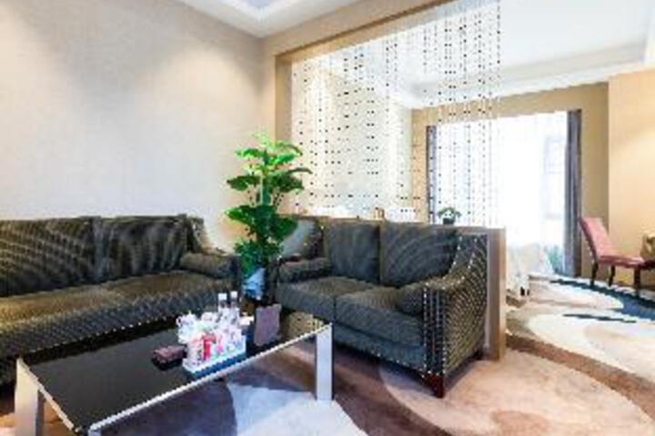 Photo of Pengke Deluxe Collection Boutique Hotel Haiancheng Branch