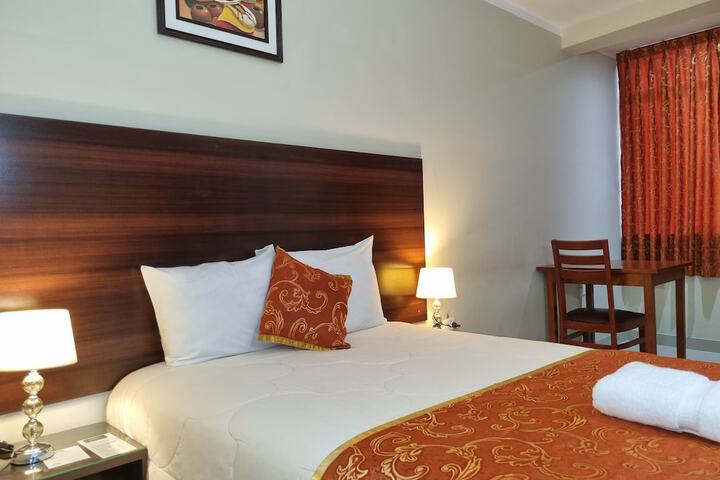 Hotel Los Nogales