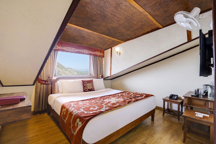 Room 10 of 62