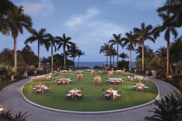 Ballroom/Hall 114 of 144