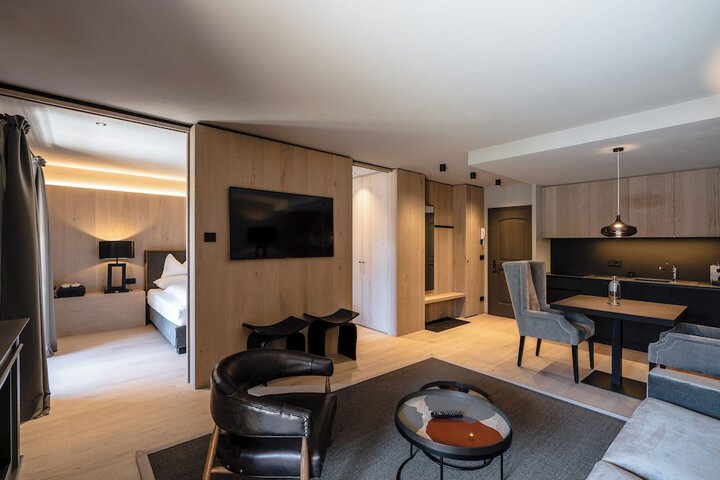 Room 54 of 101