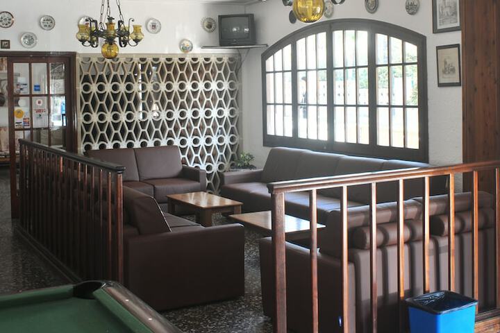 Entrance & Lobby
