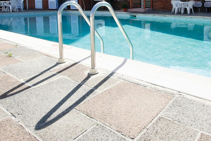 Pool 28 of 40
