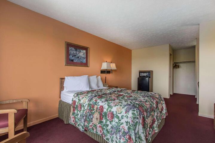 1 Double Bed (1 of 23)