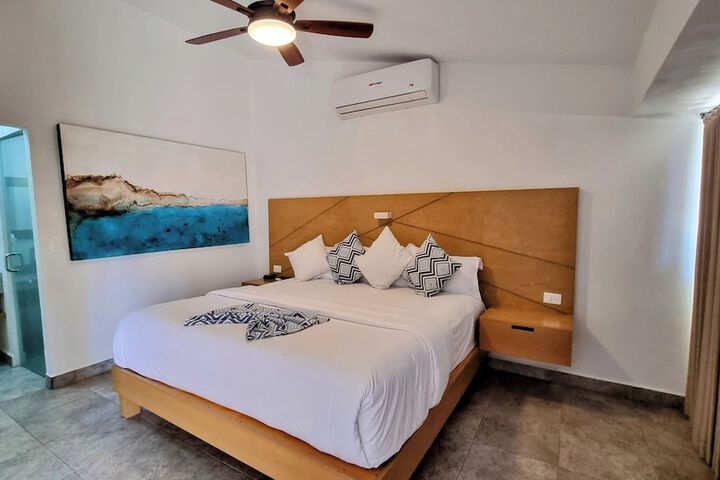 Room 30 of 108