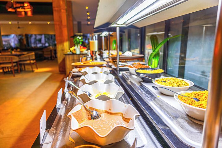 Dining 95 of 128