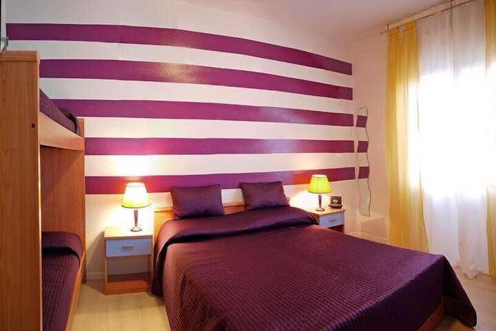 Room 40 of 87