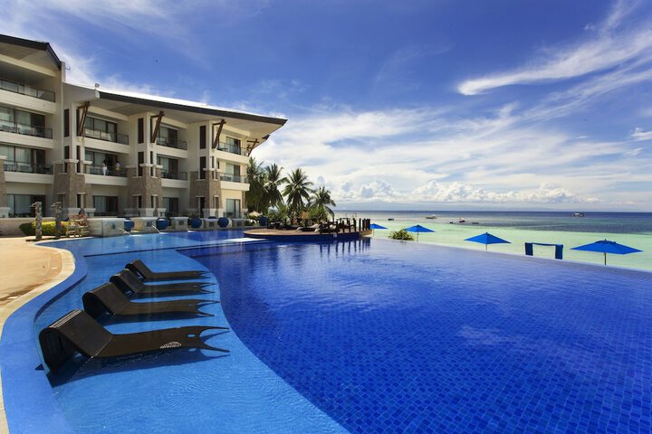 Pool Hotel