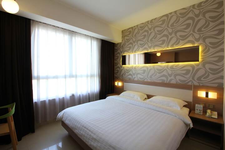Room 12 of 64