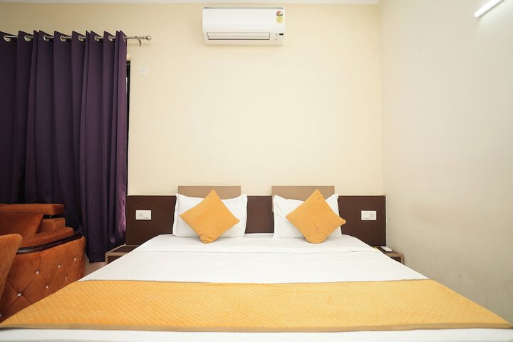 Room 14 of 29