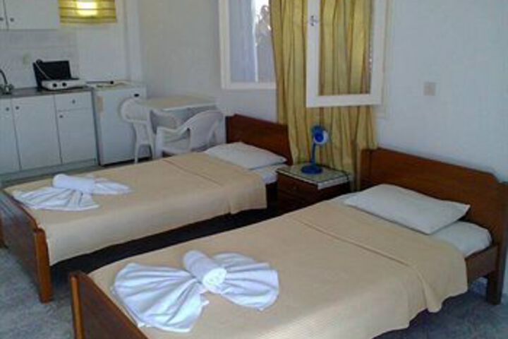 Room 13 of 31