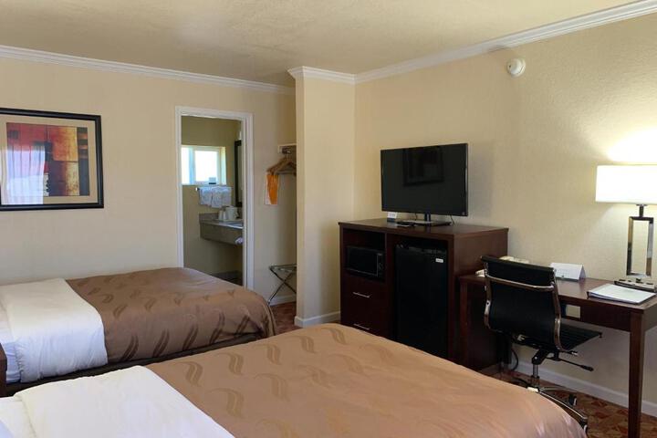 2 Double Bed (12 of 18)