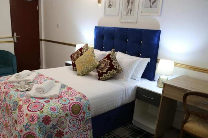 Room 13 of 20