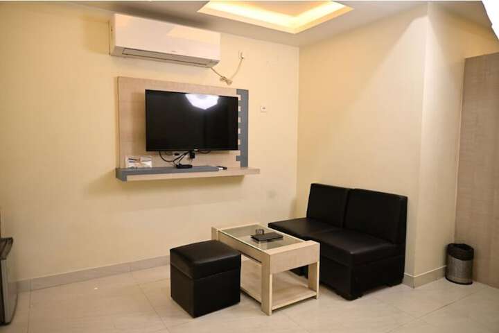 Room 30 of 59