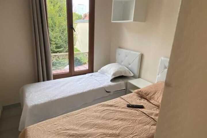 Room 9 of 23