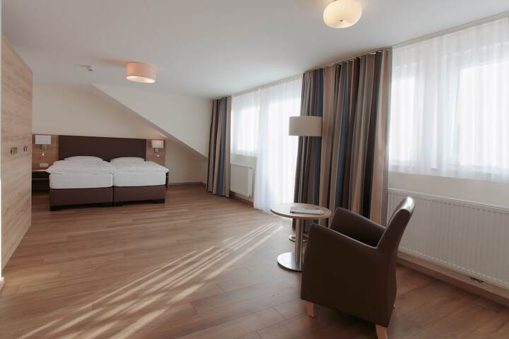 Room 12 of 39