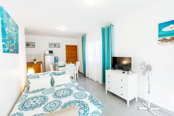 Room 10 of 83
