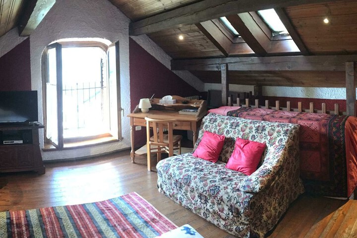 Room 8 of 39
