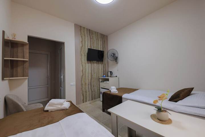 Room 33 of 101