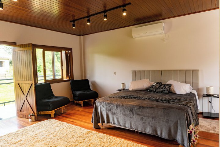 Room 3 of 57