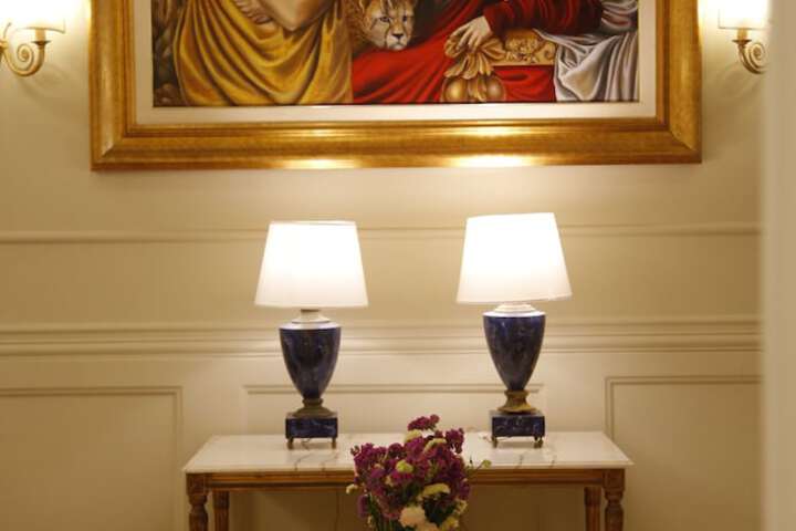 Entrance & Lobby