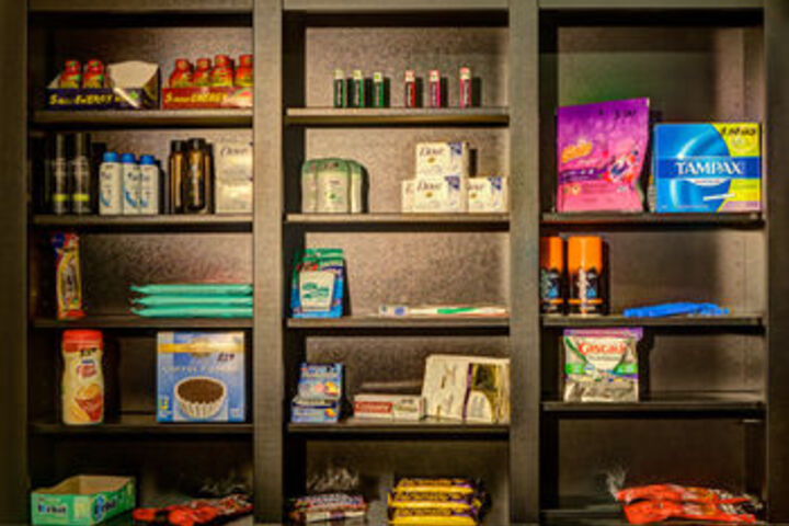 Gift Shop 12 of 20