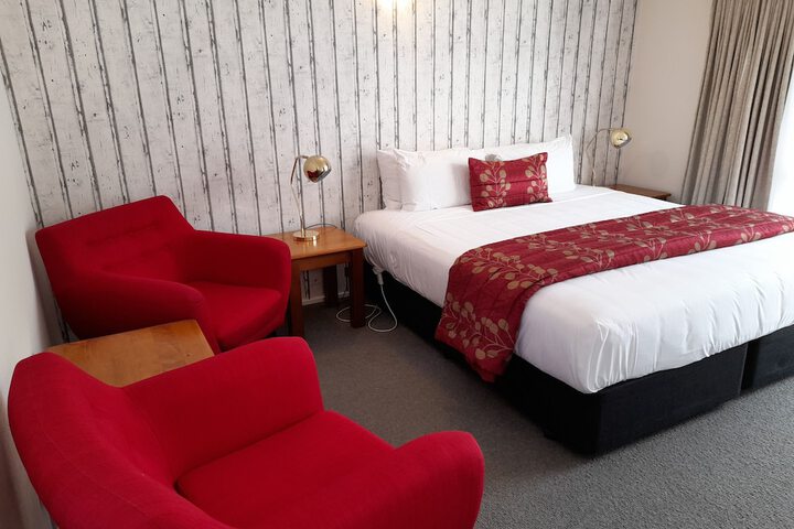 Room 3 of 42