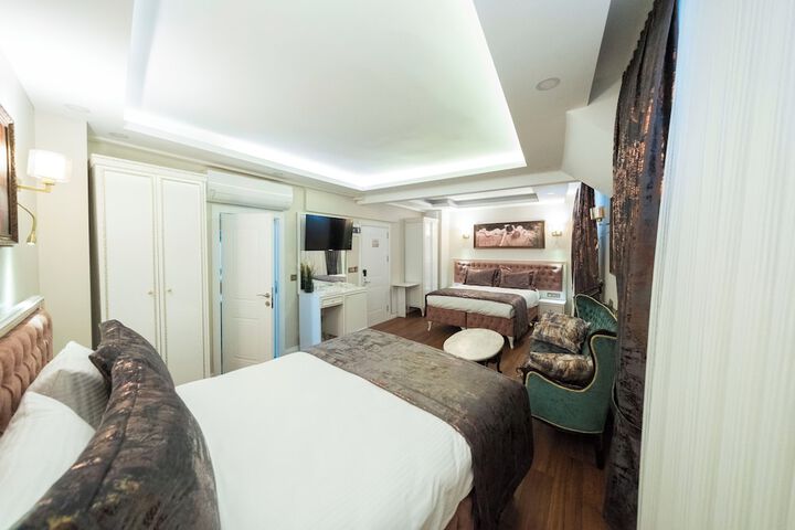 Room 30 of 128