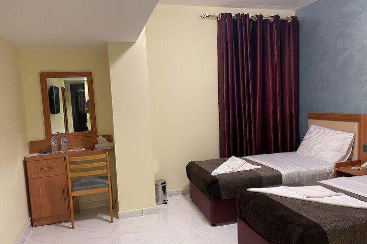 Room 60 of 103