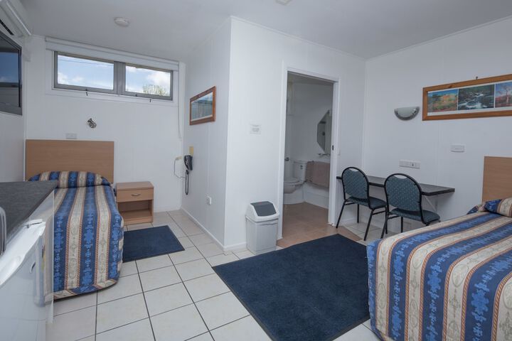 Room 3 of 20