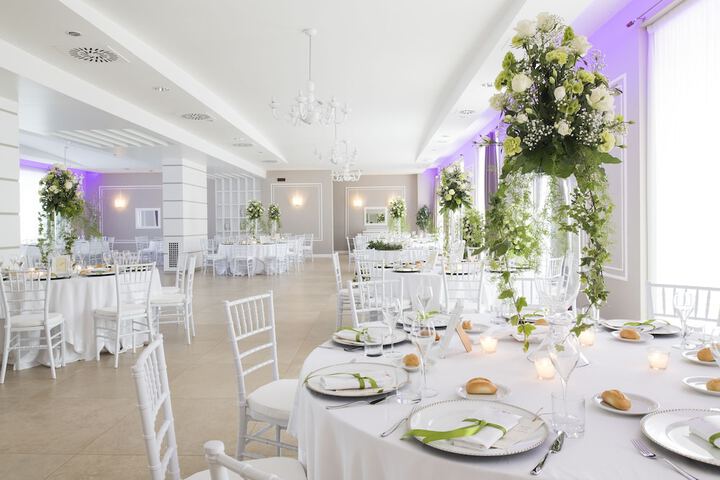 Ballroom/Hall 92 of 105