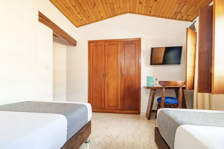 Room 17 of 24
