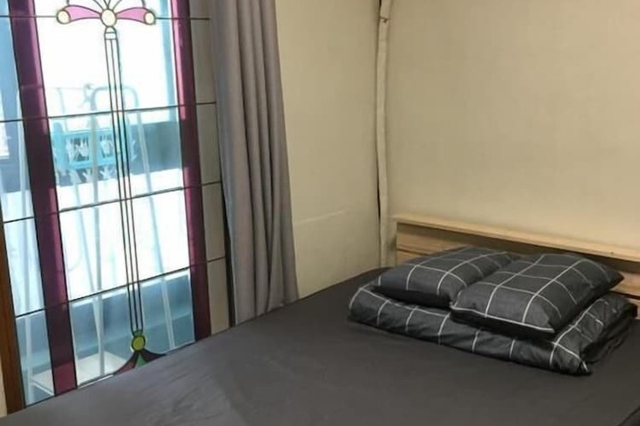 Room 5 of 19