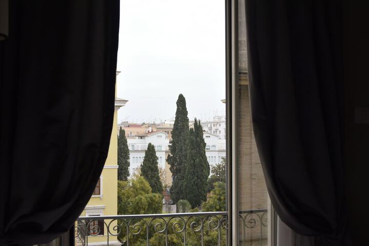 Room 21 of 30